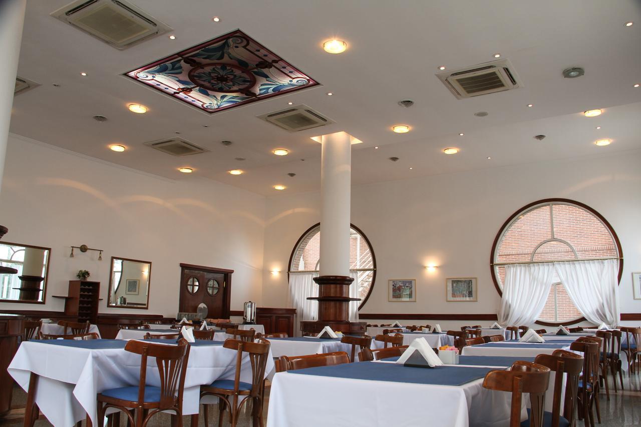 Hotel Reviens Pinamar Extérieur photo