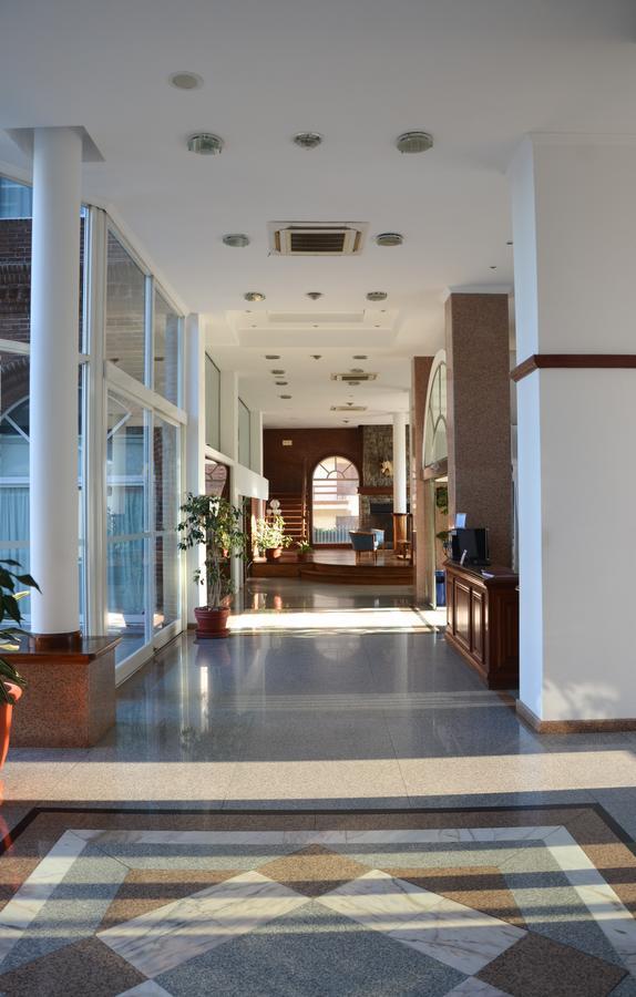 Hotel Reviens Pinamar Extérieur photo